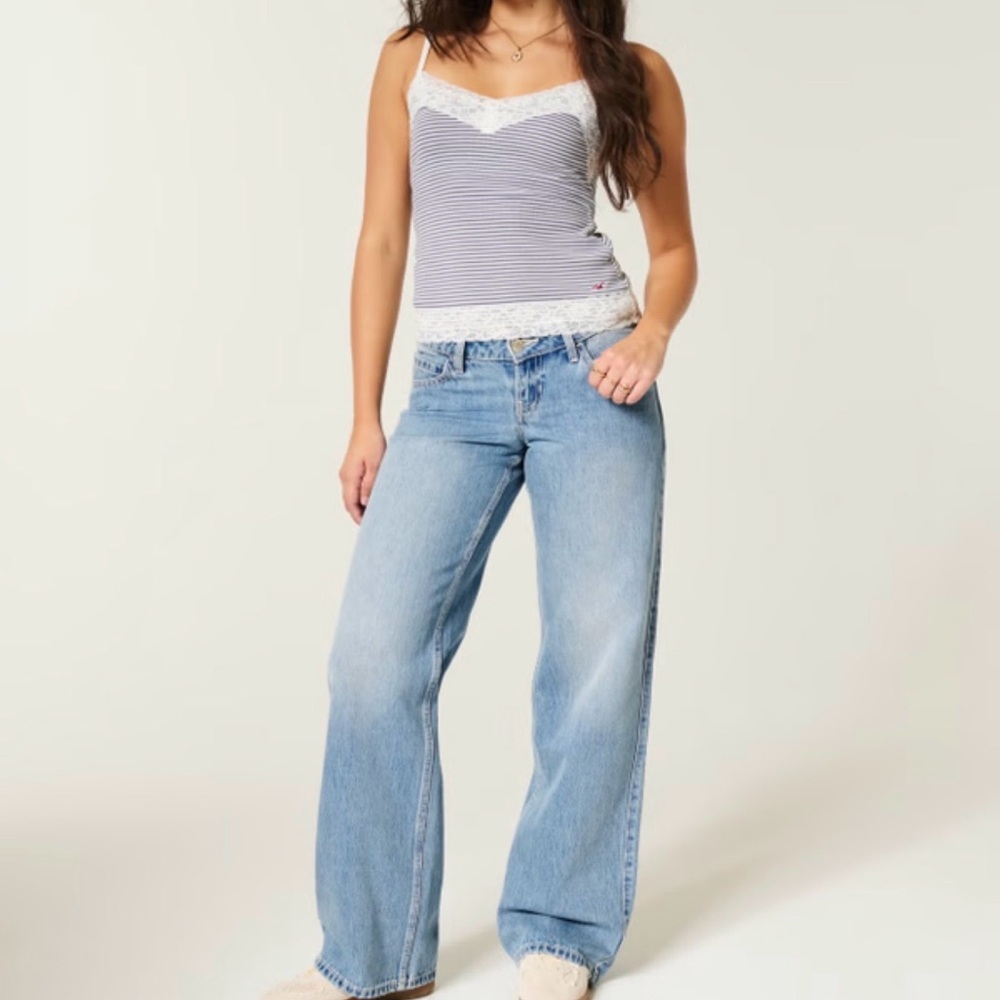 Hollister Low Rise Super Baggy Distressed Denim Jeans NWOT